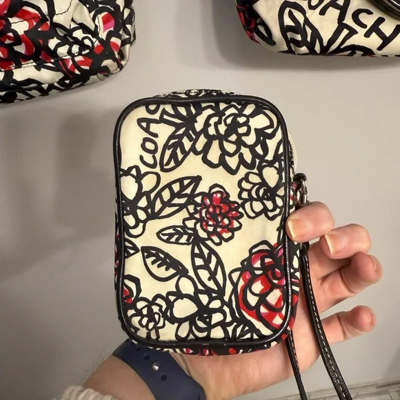 Coach Graffiti Kyra Poppy Daisy Set EUC - Picture 3 of 13